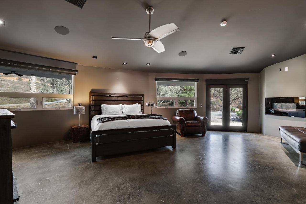 Iron Mansion Private Resort-Event Space 12000 Ft! Temecula Zewnętrze zdjęcie
