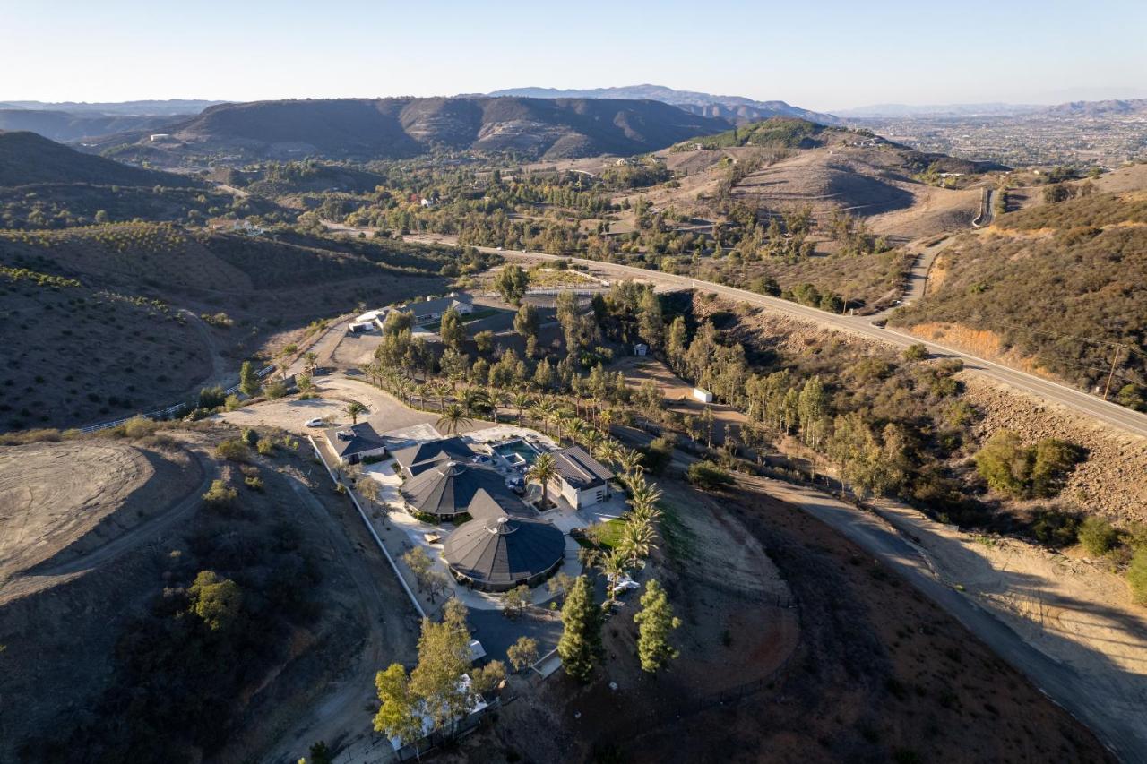 Iron Mansion Private Resort-Event Space 12000 Ft! Temecula Zewnętrze zdjęcie